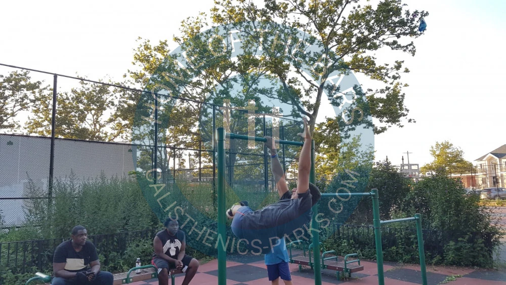 Brooklyn, NY - Outdoor Pull Up Bars - Lindower Park - United States - Spot