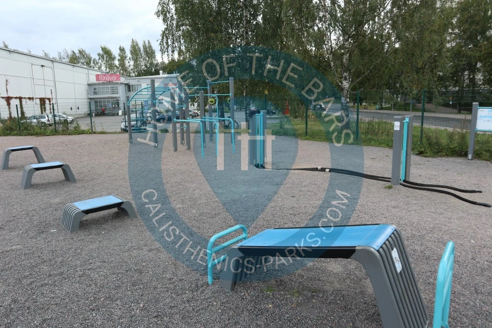 Calisthenics park in Matinkylän urheilupuisto, Matinkartanontie, Matinlaakso, Matinlahti, Matinkylä, Suur-Matinkylä, Espoo, Helsingin seutukunta, Uusimaa, Etelä-Suomen aluehallintovirasto, Manner-Suomi, 02230, Suomi / Finland