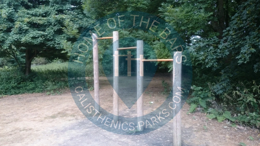 Calisthenics park in Basing Lime Pits, Redbridge Lane, Lychpit, Old Basing and Lychpit, Basingstoke, Basingstoke and Deane, Hampshire, England, RG21 3QX, United Kingdom