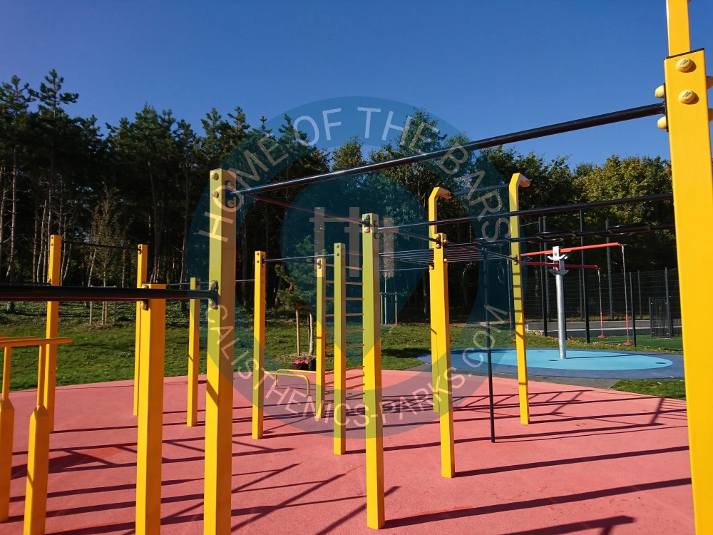 Poissy - Calisthenics Park - Rue des Monts Chauvets - France - Spot