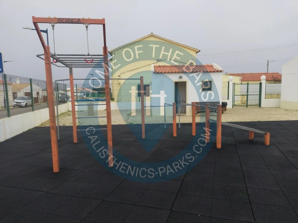 Calisthenics park in 
Address
                                    Rua Do Poço, 8650-379 Sagres, Faro, Portugal
                            