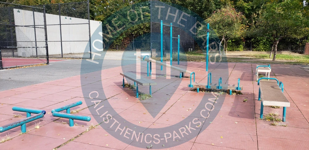 New York (Brooklyn) - Outdoor Exercise Park - Kelly Park Playground - United States - Spot