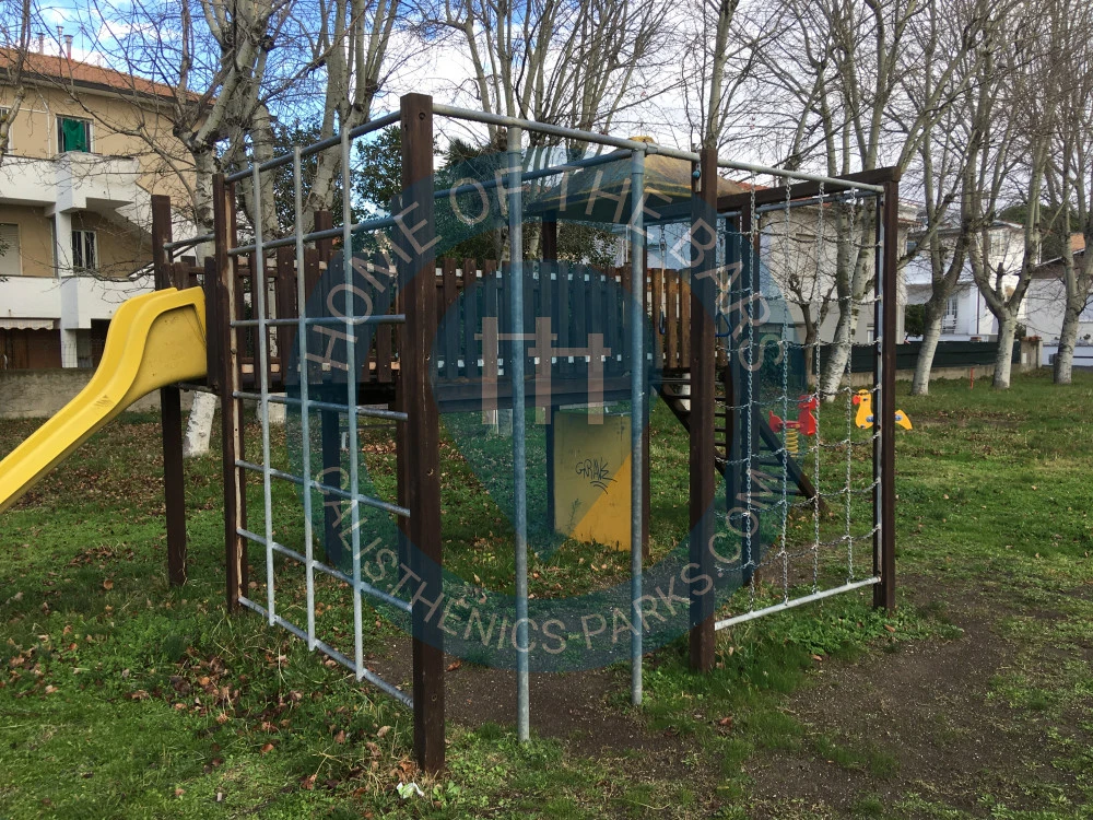 Calisthenics park in 
Address
                                    Via Bernardino Telesio, Rosignano Marittimo, LI, Tuscany, 57018, Italy
                            