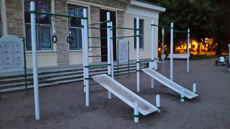 Outdoor Gym - Saint Petersburg - Saint Petersburg - Street Workout Park - Ул Кирочная - Russia - Spot