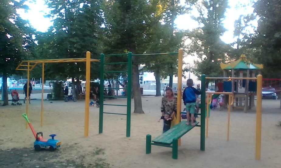 Outdoor Gym - Saratov - Saratov - Calisthenics Park - Фонтан Техстекло - Russia - Spot