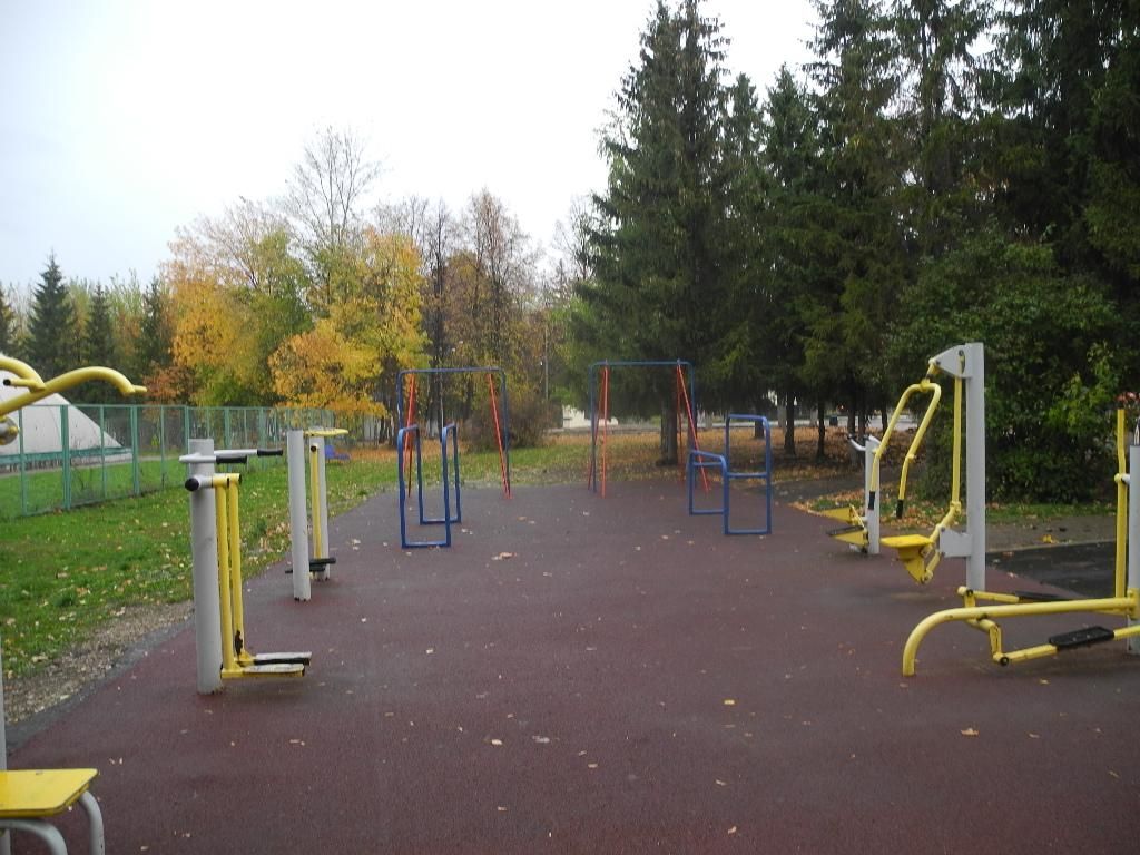 Calisthenics park in Мемориал павшим в Гражданской войне, улица Карла Маркса, Советский район, Уфа, городской округ Уфа, Башкортостан, Приволжский федеральный округ, 450000, Россия