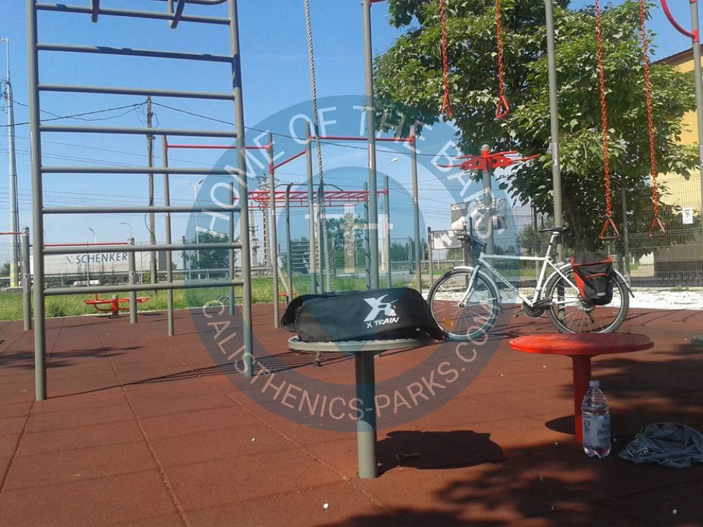 Calisthenics park in Agip, Calea Borșului, Borș, Zona Metropolitană Oradea, Bihor, 417075, România