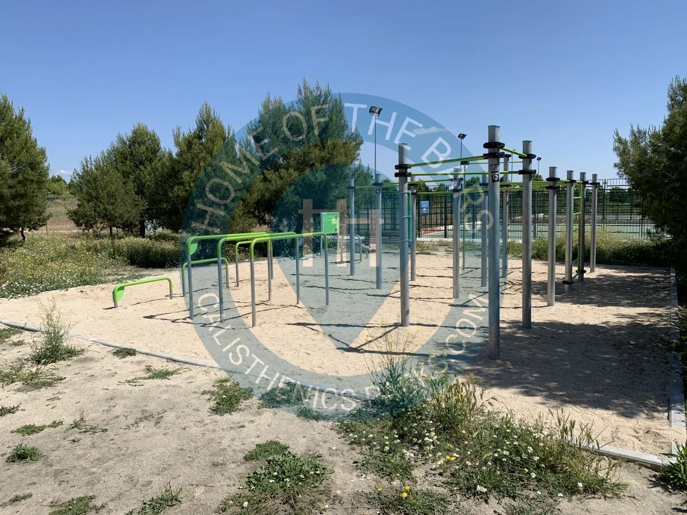 Calisthenics Stations - Madrid - Parque ensanche de vallecas - Spain - Spot