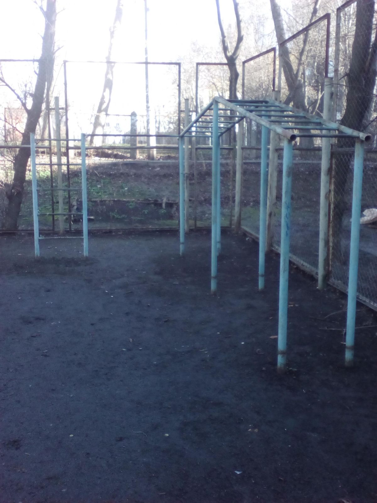 Outdoor Gym - Kyiv - Kyiv - Aire de Fitness - Политехническая 5а - Ukraine - Spot