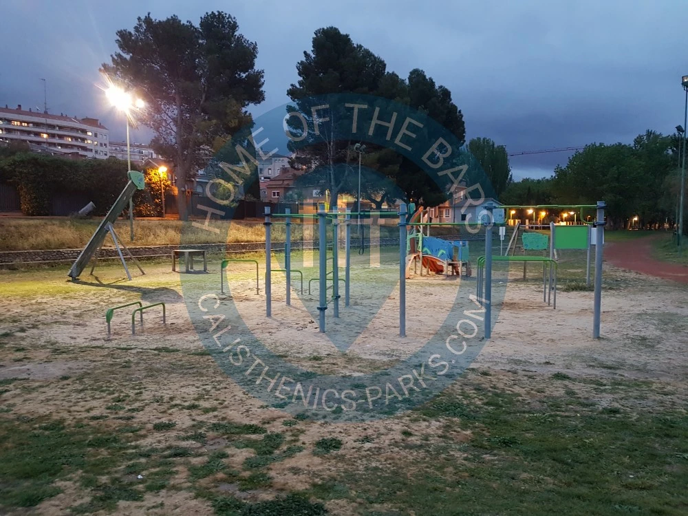 Calisthenics Facility - Calahorra - Cidacos Park Street Workout Station - Spain - Spot