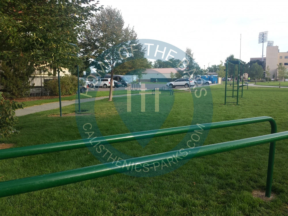 Fitness Facility - Denver - Outdoor Fitness Infinity Park - United States - Spot