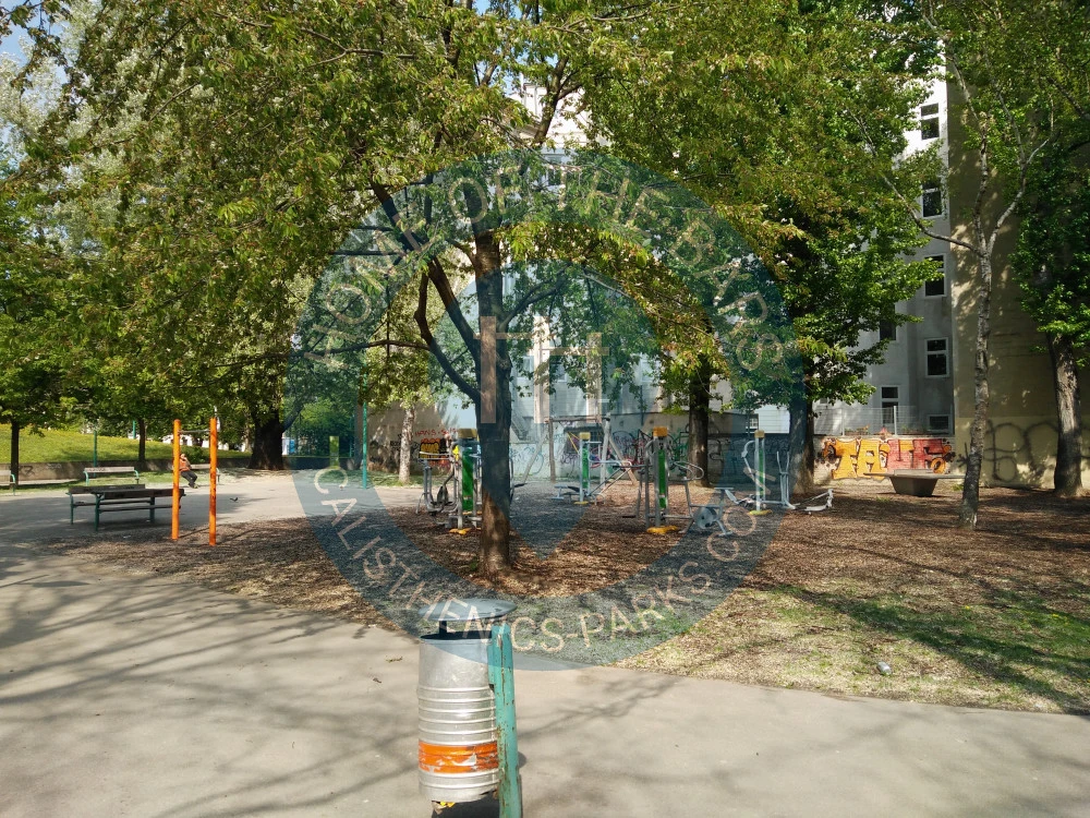 Vienna (Brigittenau) - Outdoor Gym -  Anton-Kummerer Park - Austria - Spot