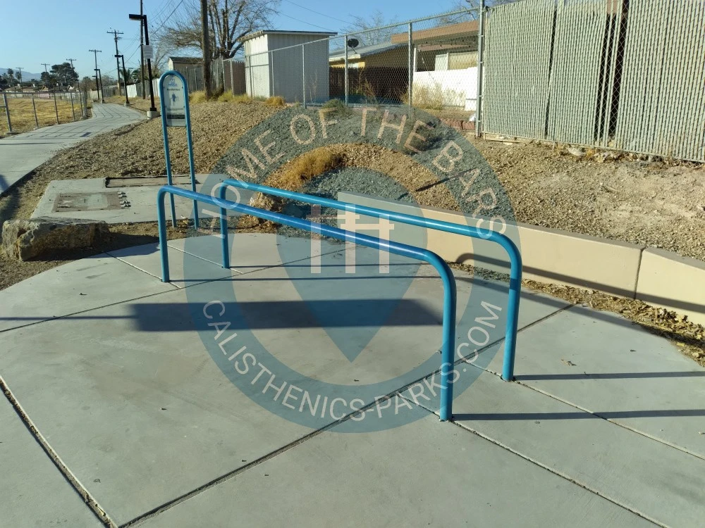 Outdoor Pull Up Bars - Las Vegas - Outdoor Fitness Park Douglas A Selby Park - United States - Spot