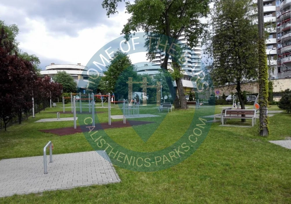 Katowice - Street Workout Equipment - Aleja Księcia Henryka Pobożnego - Poland - Spot